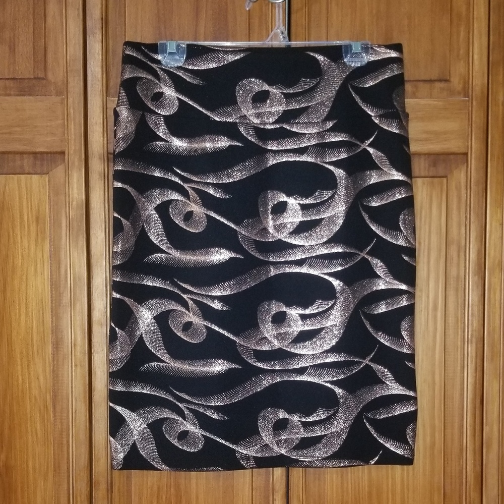 Lularoe Elegant Collection Cassie